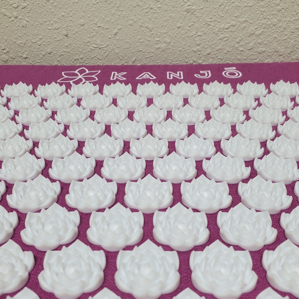 Purple Acupressure Mat - Picture 5 of 8